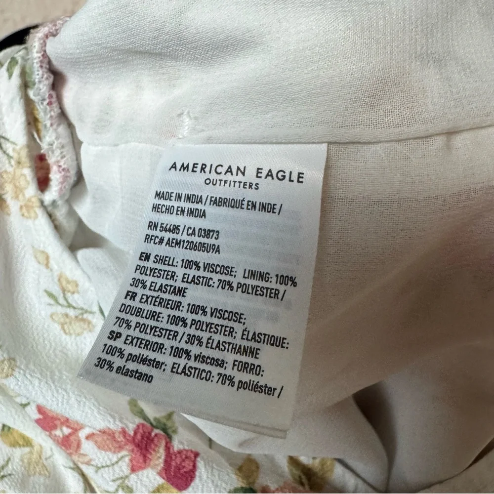 American Eagle Cream and Pink Floral Mini Romper Flowy Ruffle Hem Size Large - Picture 5 of 13